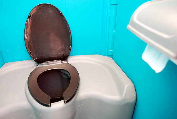 Best Portable bathroom rental  in Spirit Lake, ID